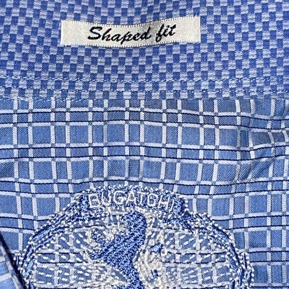 Bugatchi Men's Blue and White Button Down Patterned Shirt. Size Large. - Picture 6 of 16